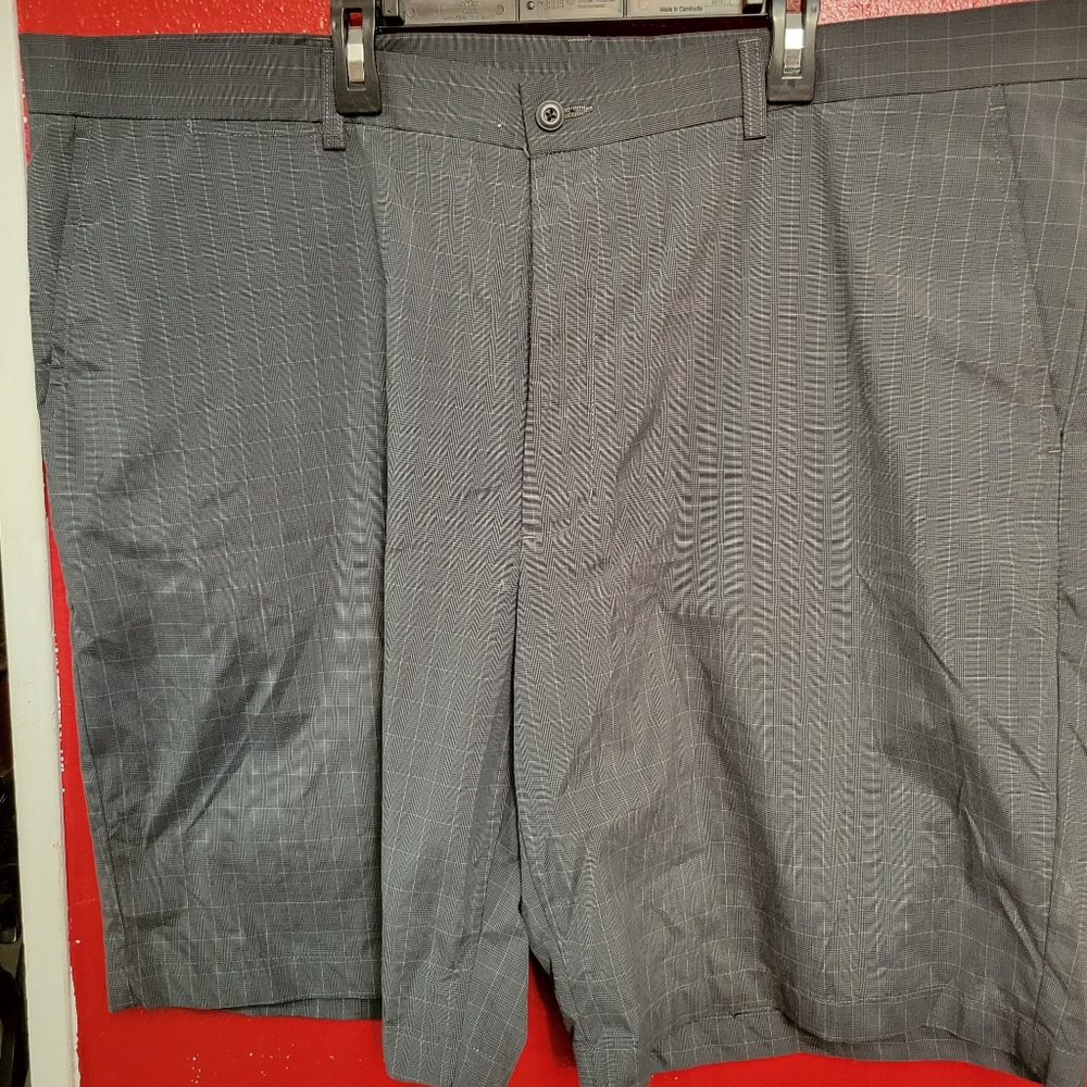 Men's Ben Hogan Grey Size 42 Shorts